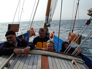 An Kiel Leuchtturm vorbei