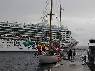 Die Norwegian Jewel